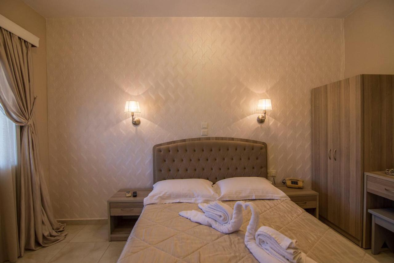 Rihios Hotel Stavros  Eksteriør billede