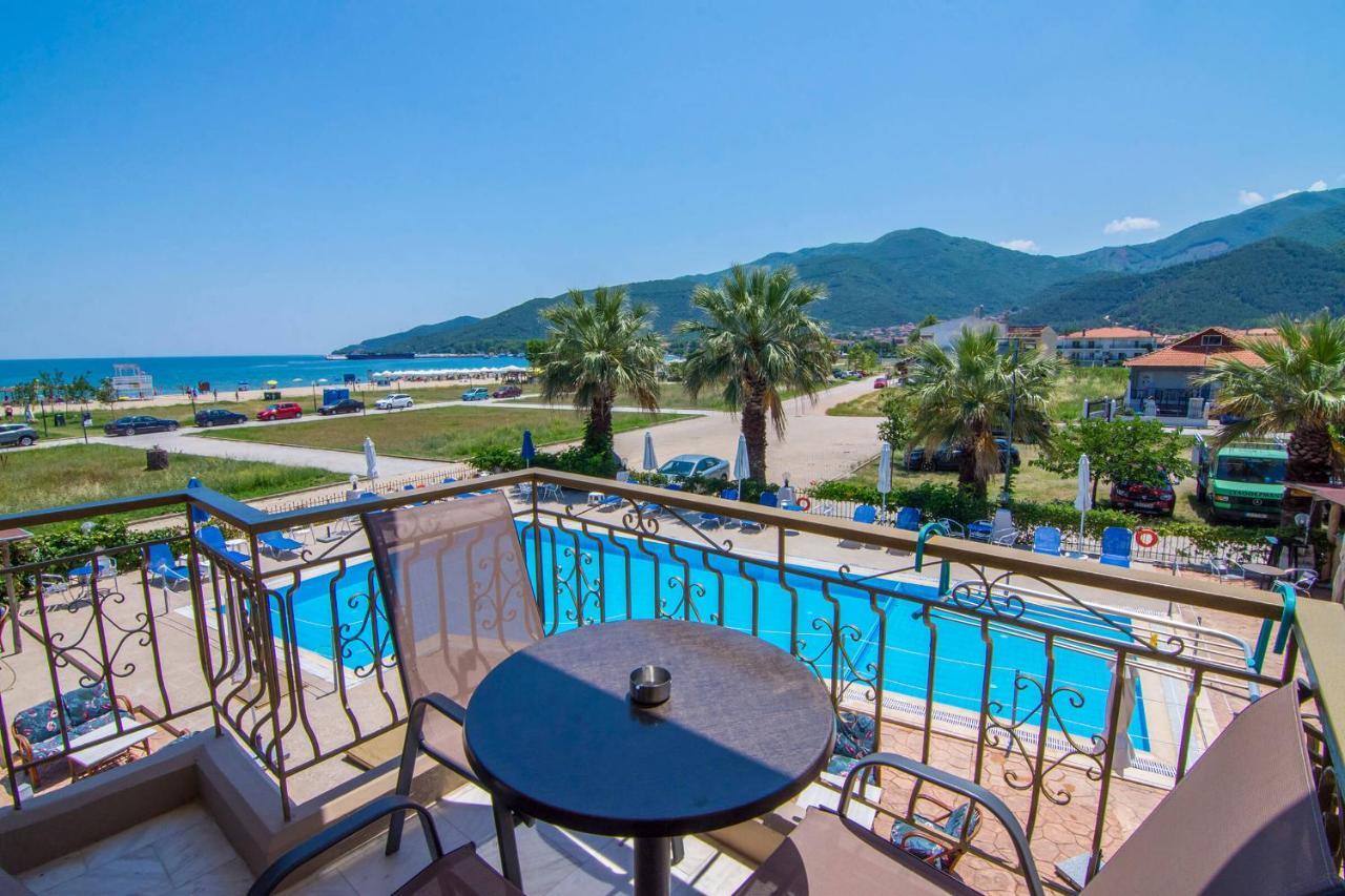 Rihios Hotel Stavros  Eksteriør billede